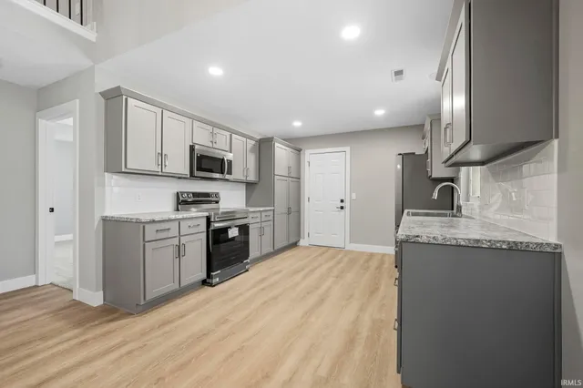 $259,900 | 8045 Harrisburg Lane, Fort Wayne, IN 46835