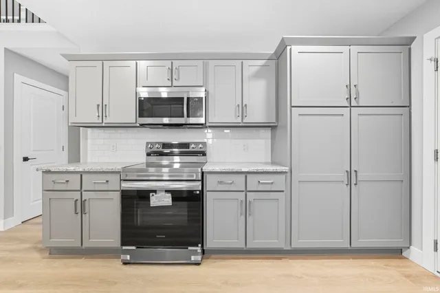 $259,900 | 8045 Harrisburg Lane, Fort Wayne, IN 46835