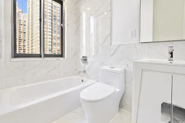 $7,995 | 1735 York Avenue, Unit 16G | Upper East Side