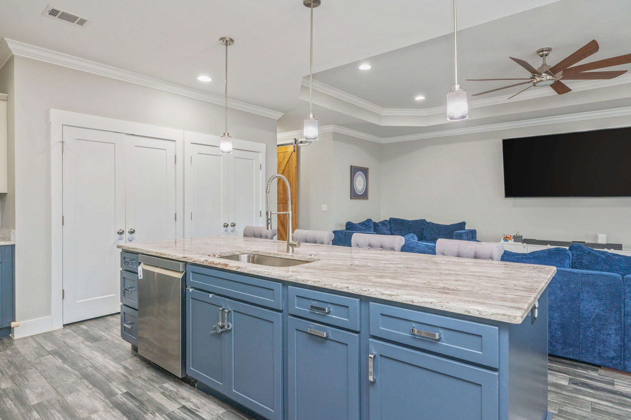 1504 West Ponderosa Road Fort Walton Beach, FL 32547 - Photo 13 of 42 KITCHEN ISLAND & PANTRY