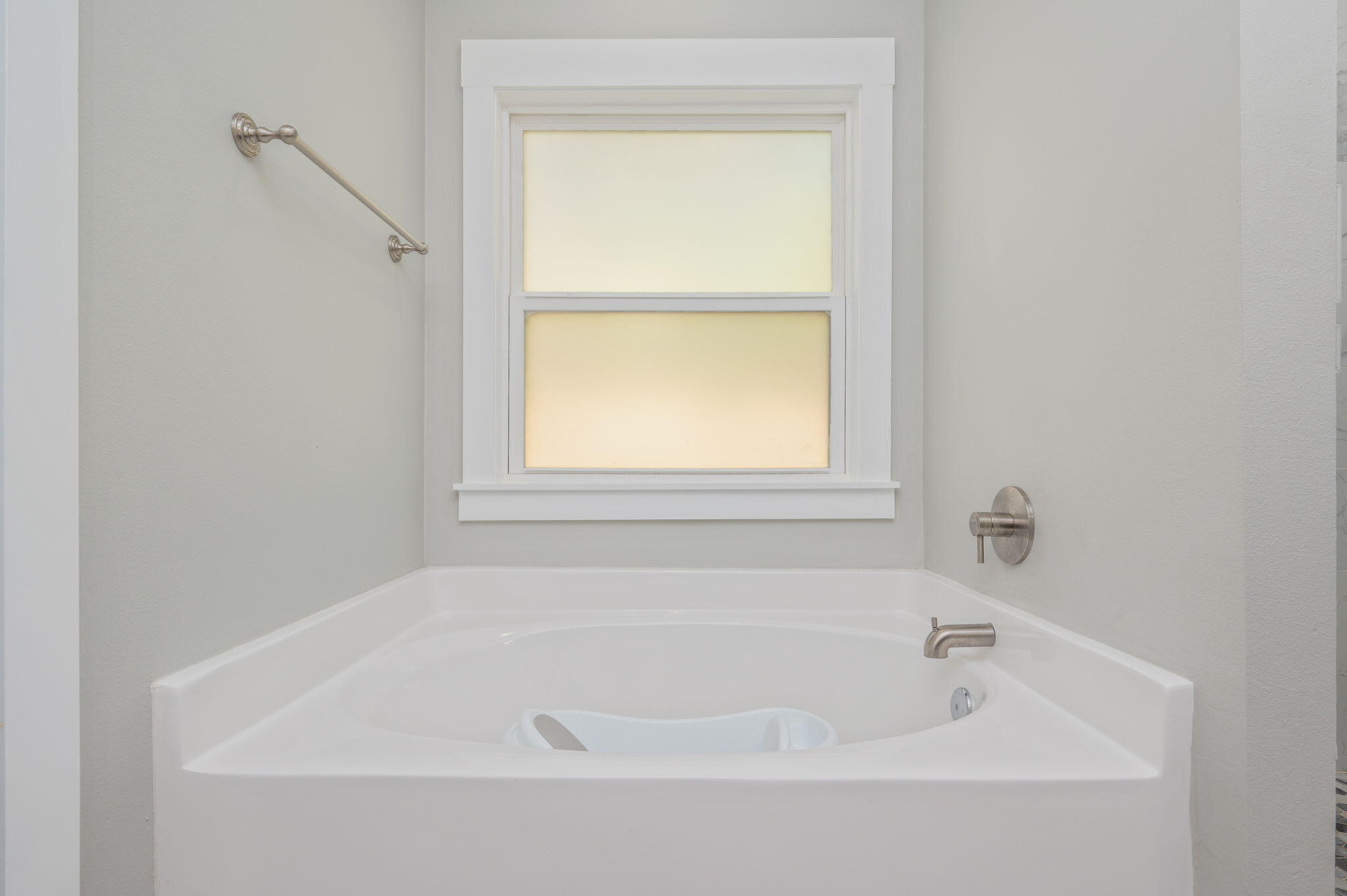 1504 West Ponderosa Road Fort Walton Beach, FL 32547 - Photo 24 of 42 MBATH GARDEN TUB