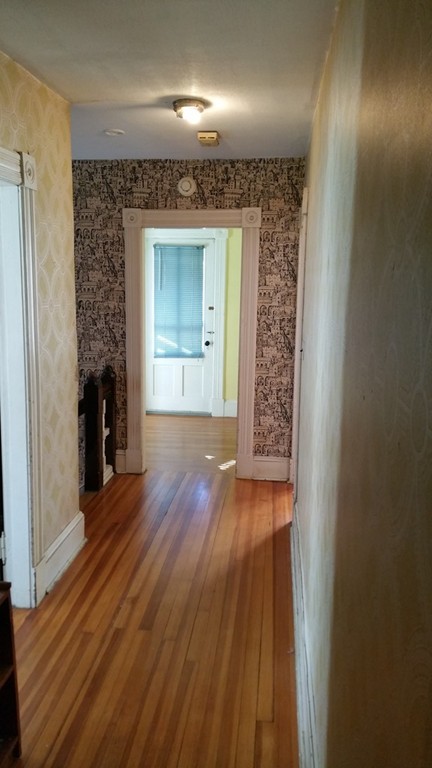 135 Thompson Street Springfield, MA 01109 - Photo 11 of 12