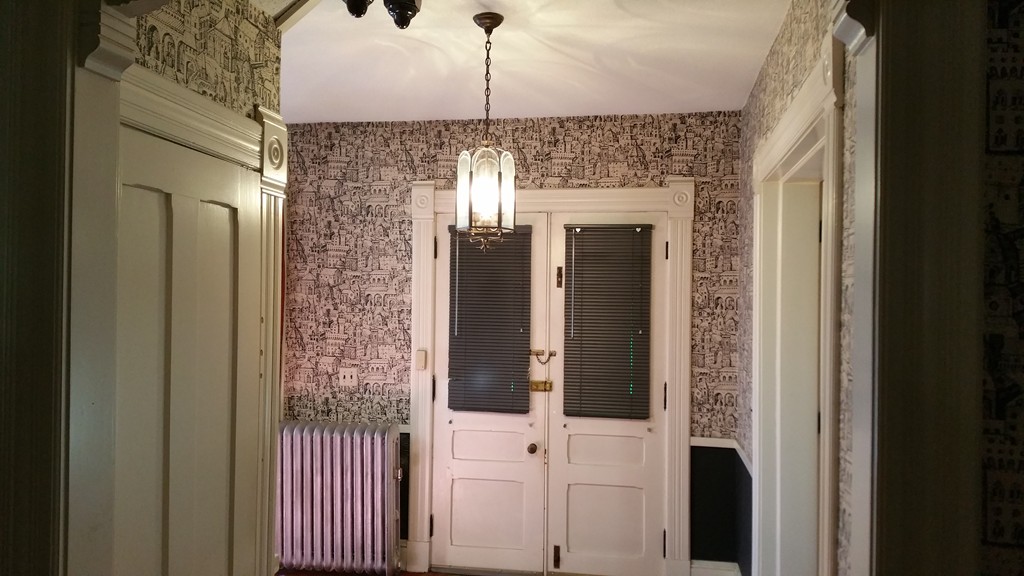 135 Thompson Street Springfield, MA 01109 - Photo 9 of 12