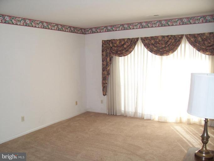 114 Castletown Road, Unit 202 Lutherville-Timonium, MD 21093 - Photo 3 of 5 Living Room