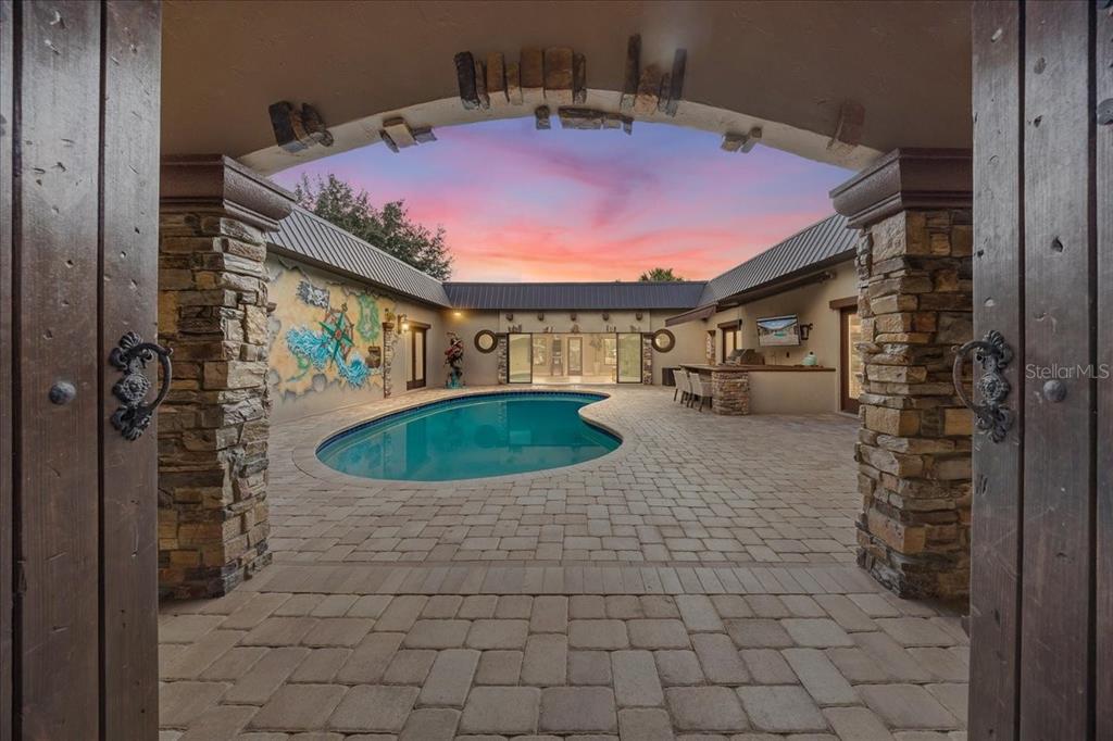 452 Southeast Paradise Point Road Crystal River, FL 34429 - Photo 2 of 83