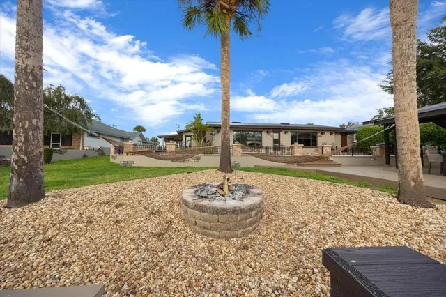 $1,599,900 | 452 Southeast Paradise Point Road, Crystal River, FL 34429