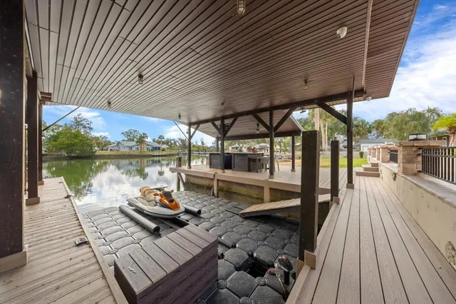 $1,599,900 | 452 Southeast Paradise Point Road, Crystal River, FL 34429