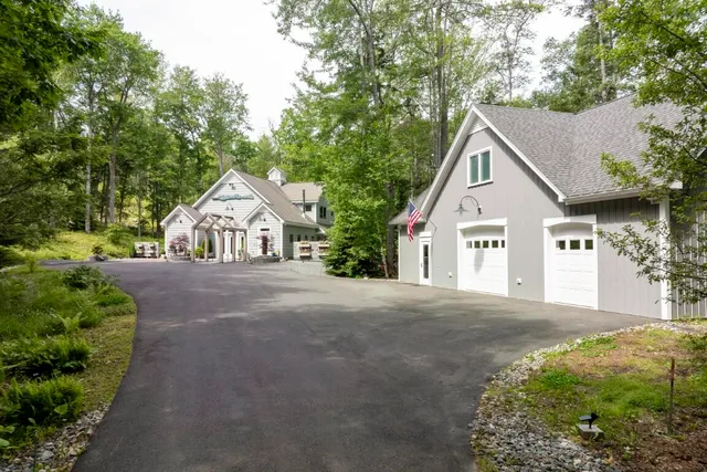 $1,525,000 | 98 Meadow Cove Road, Boothbay, ME 04544