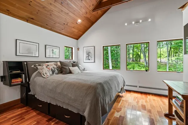 $1,525,000 | 98 Meadow Cove Road, Boothbay, ME 04544