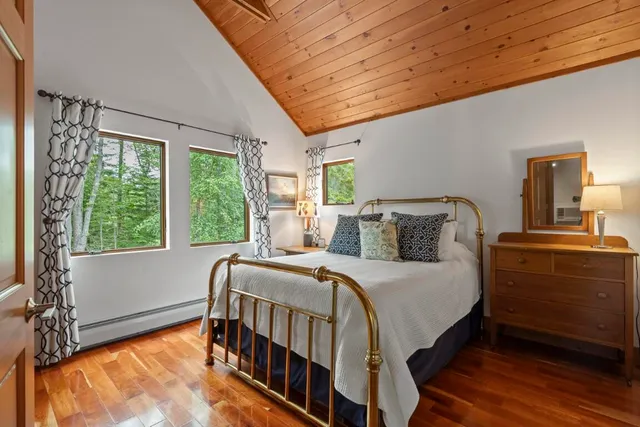 $1,525,000 | 98 Meadow Cove Road, Boothbay, ME 04544