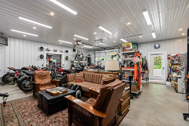 $1,525,000 | 98 Meadow Cove Road, Boothbay, ME 04544