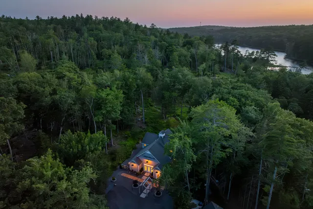 $1,525,000 | 98 Meadow Cove Road, Boothbay, ME 04544