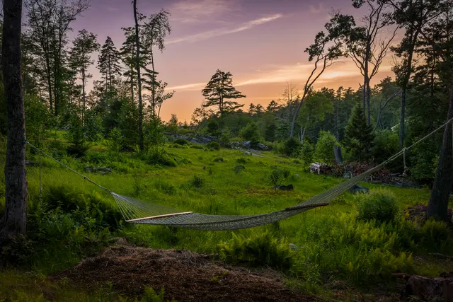 $1,525,000 | 98 Meadow Cove Road, Boothbay, ME 04544