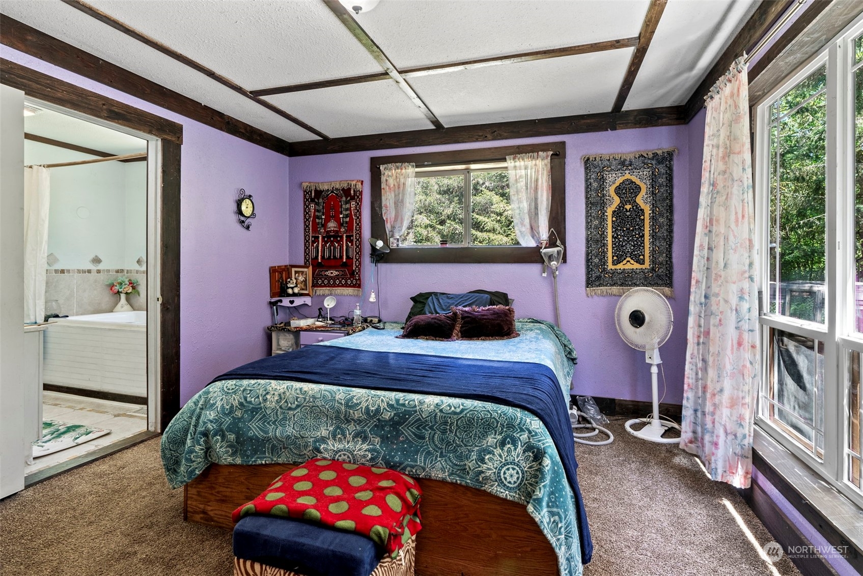 455 Drews Prairie Road Toledo, WA 98591 - Photo 19 of 31 a bedroom with a bed and a window