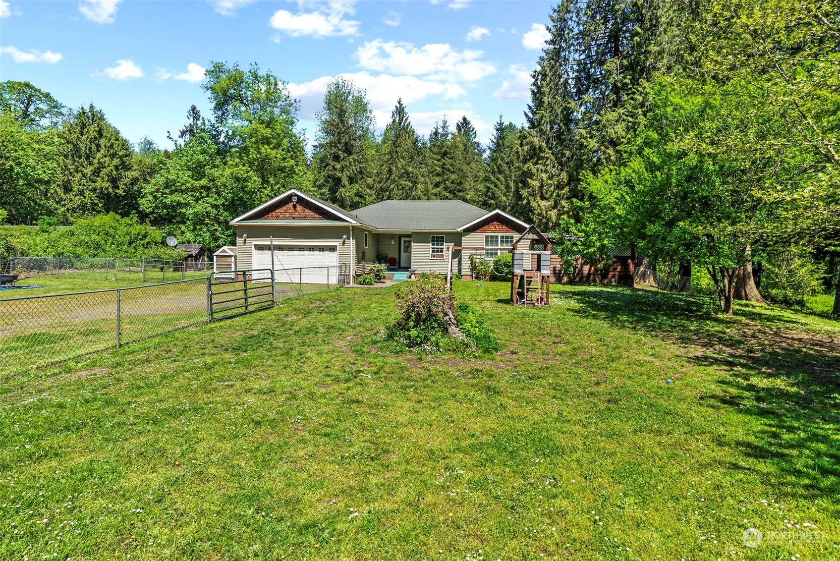 455 Drews Prairie Road Toledo, WA 98591 - Photo 2 of 31 a front view of a house with a yard