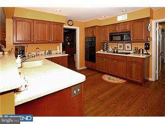 2905 Edge Hill Road Huntingdon Valley, PA 19006 - Photo 3 of 12 Gallery Image 3