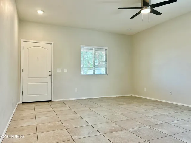 $2,095 | 4064 West Coles Road, Laveen, AZ 85339