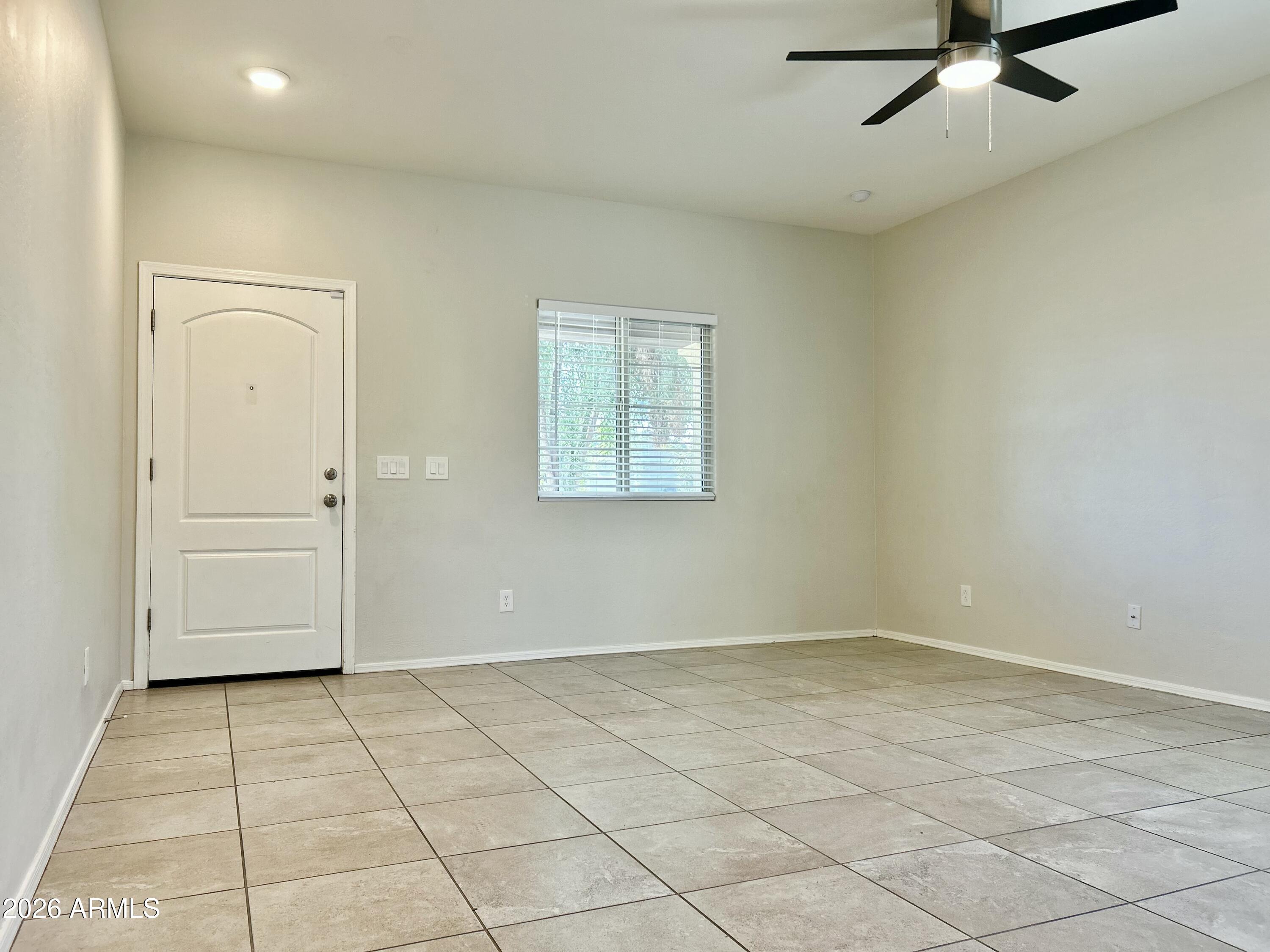 4064 West Coles Road Laveen, AZ 85339 - Photo 3 of 26 IMG_5828