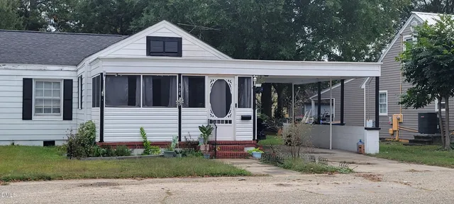 a view of a white house