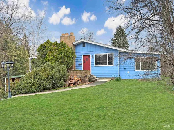 $435,000 | 925 East 8th Street, Moscow, ID 83843