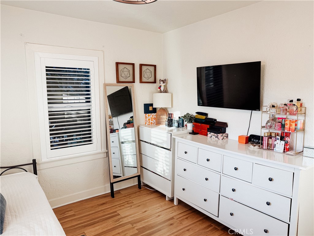 2714 Denton Street Riverside, CA 92507 - Photo 14 of 20 a bedroom with a workspace