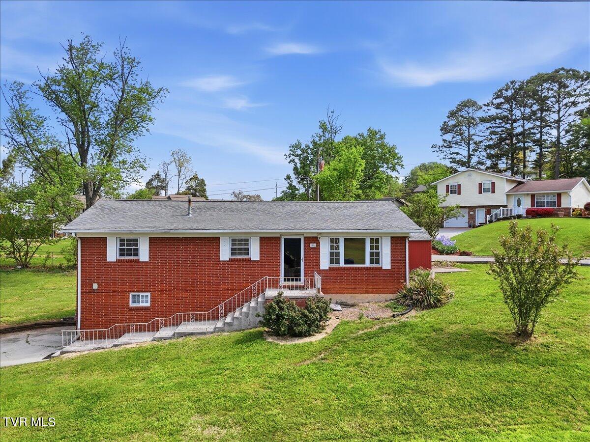 1106 Lockhart Road Jefferson City, TN 37760 - Photo 2 of 26 01-002_DJI_20260414112210_0223_D_autorem