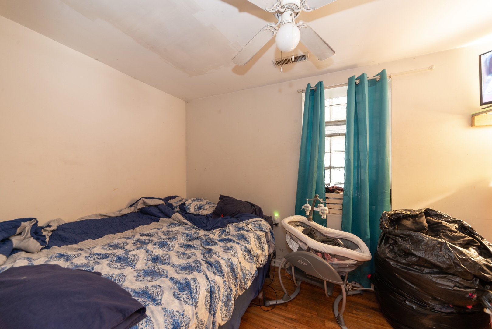 1053 North Ridgeway Avenue Chicago, IL 60651 - Photo 8 of 10 Gallery Image 8