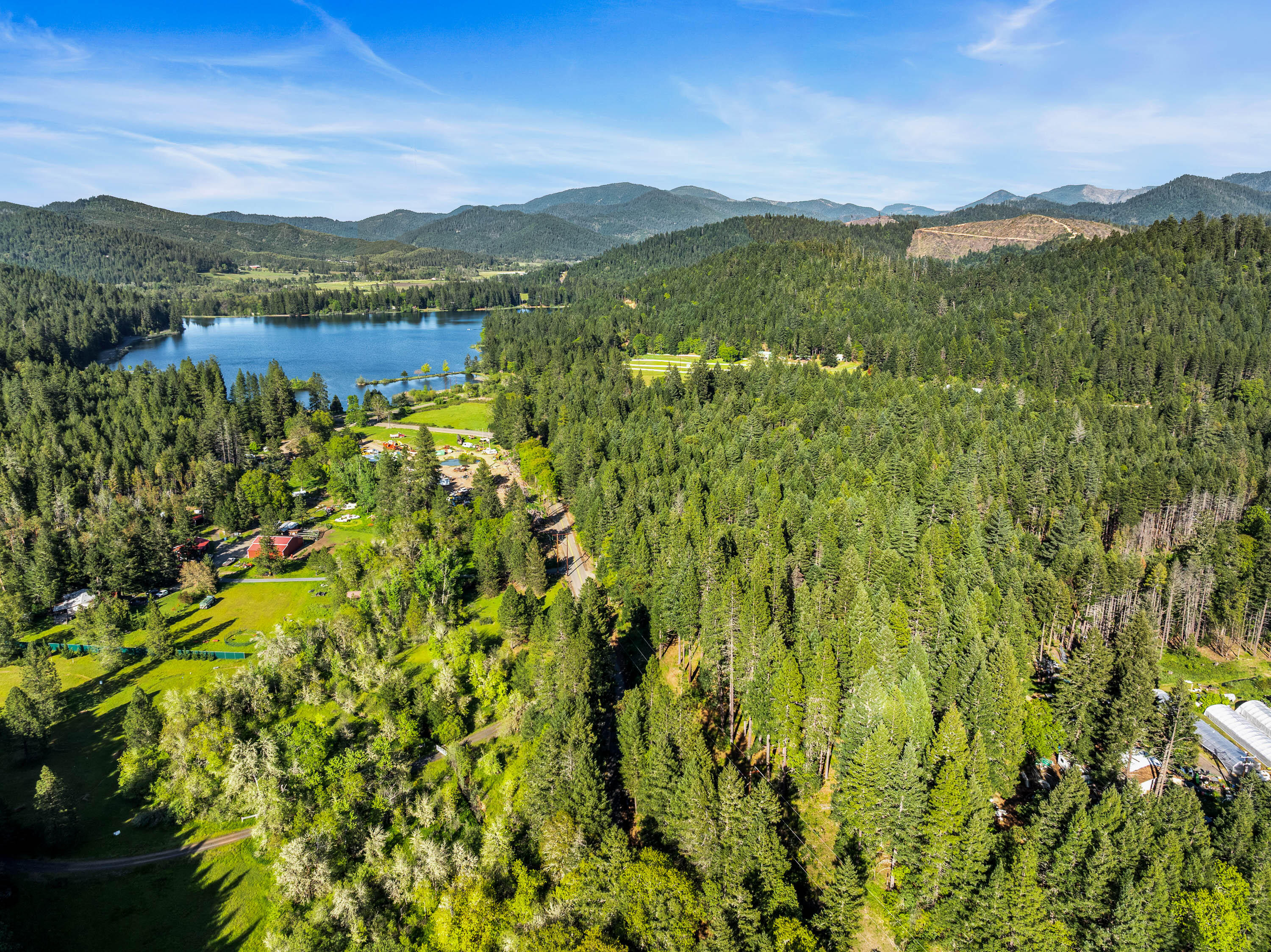 1201 Reeves Creek Road Selma, OR 97538 - Photo 35 of 38 a view of lake with mountain