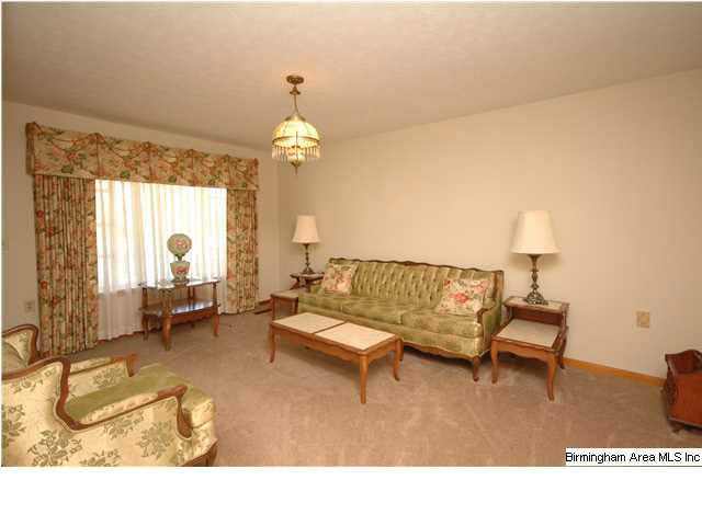 1306 Pine Circle Gadsden, AL 35905 - Photo 7 of 23