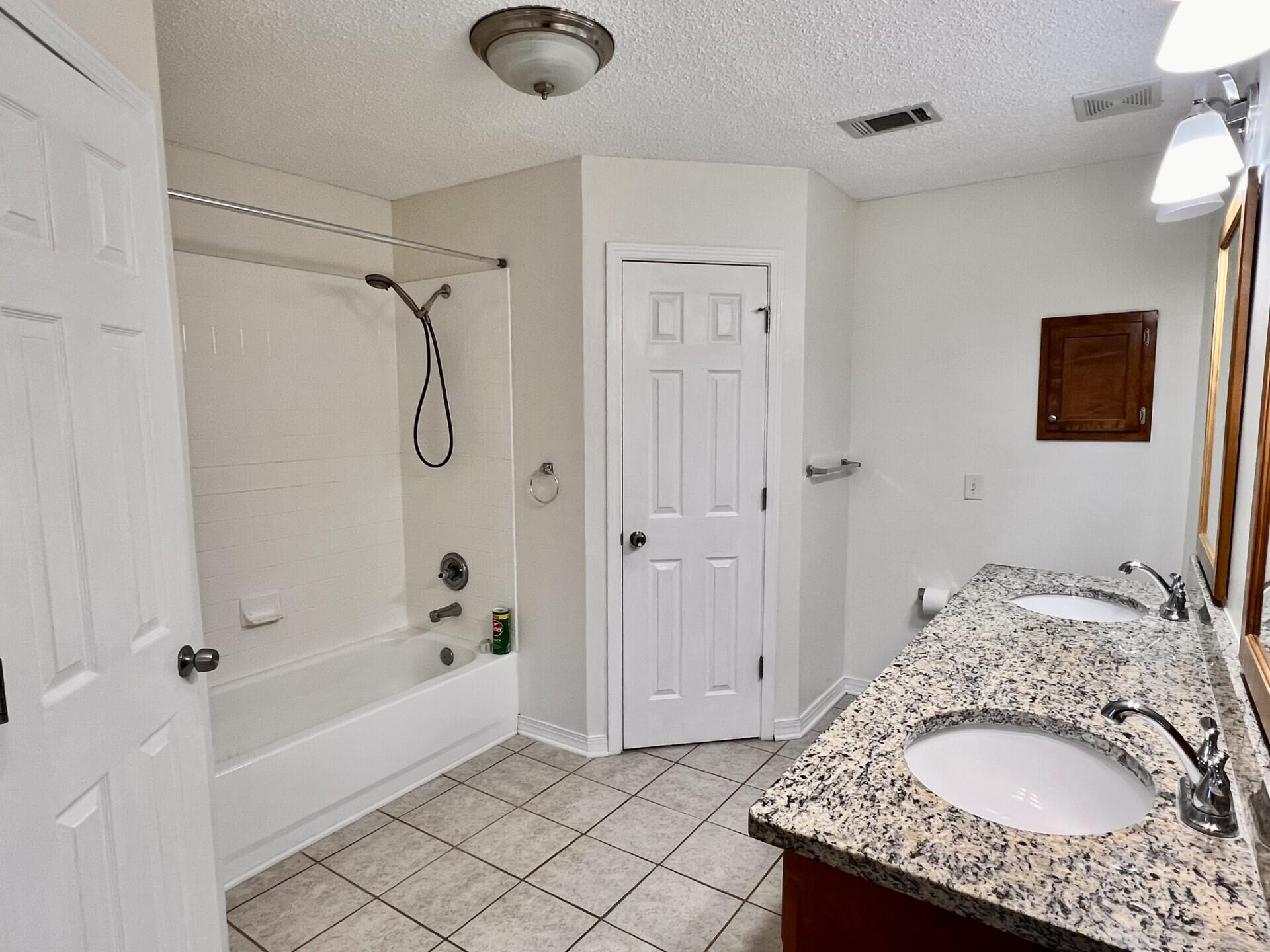 2822 Atoka Trail Crestview, FL 32539 - Photo 7 of 14 2822-11