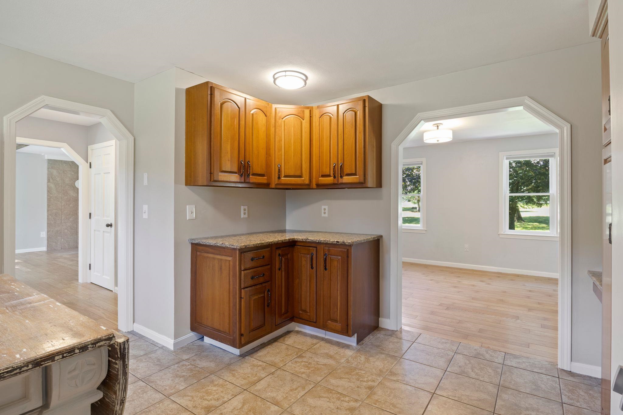 131 1/2 Littleworth Road Dover, NH 03820 - Photo 9 of 57 Gallery Image 9