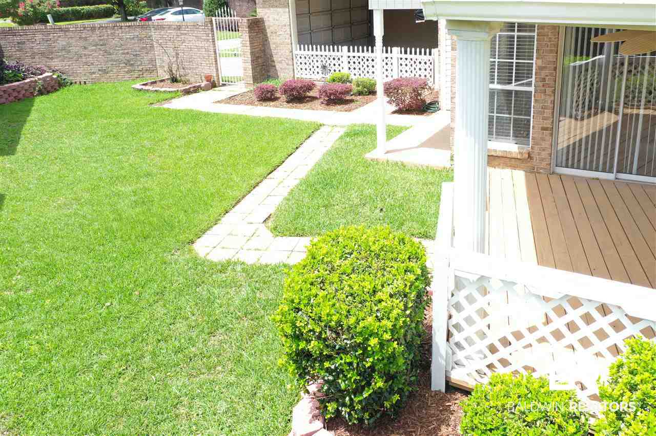 6944 Cobblestone Way North Mobile, AL 36608 - Photo 2 of 17