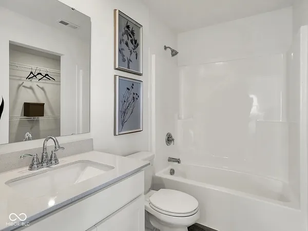 $2,300 | 2868 Woods Edge Drive, Greenwood, IN 46143