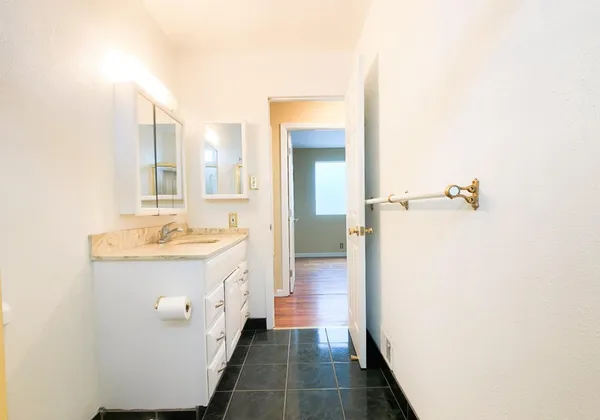 $3,400 | 1215 Skyline Drive, Daly City, CA 94015