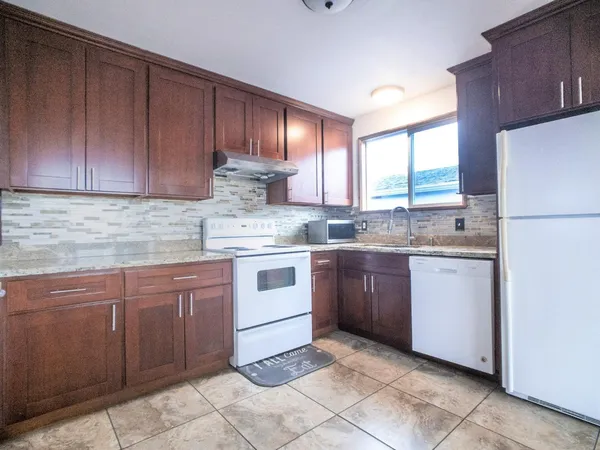 $3,400 | 1215 Skyline Drive, Daly City, CA 94015
