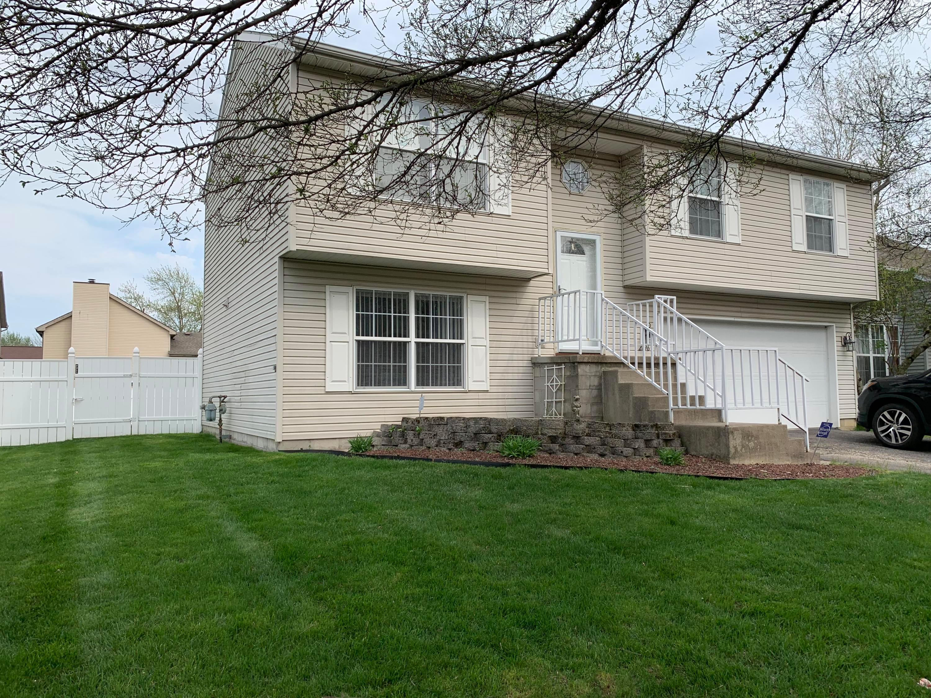 2796 Raphael Drive Columbus, OH 43232 - Photo 3 of 22 Gallery Image 3