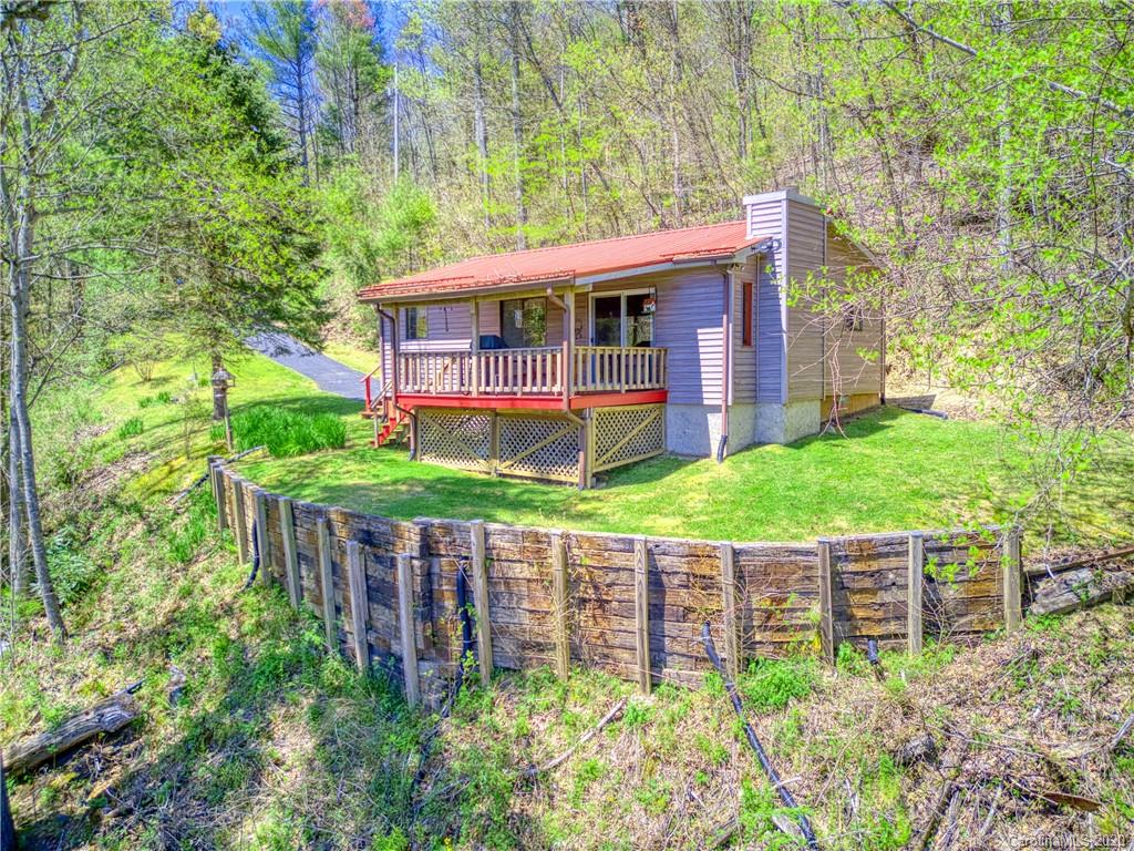1896 Hurricane Ridge Trace Clyde, NC 28721 - Photo 4 of 27