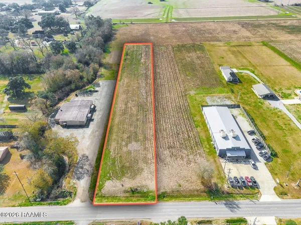 $279,000 | 92 Maurice La, Maurice, LA 70555