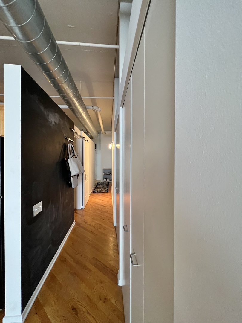 500 South Clinton Street, Unit 720 Chicago, IL 60607 - Photo 9 of 19