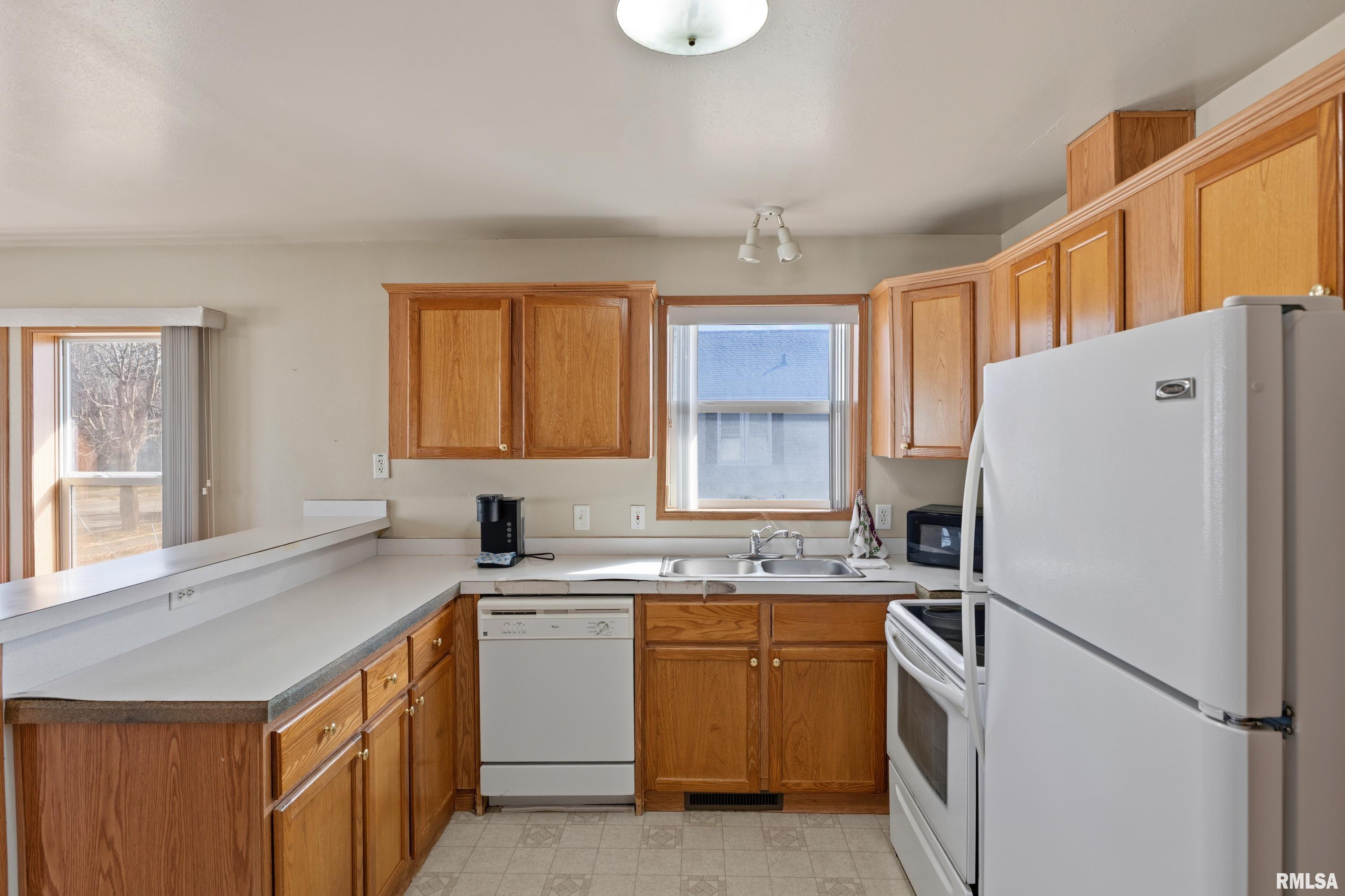 312 Locust Street Quincy, IL 62301 - Photo 10 of 22