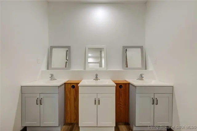 $575,000 | 8030 Ridgeway Drive, Georgetown, IN 47122