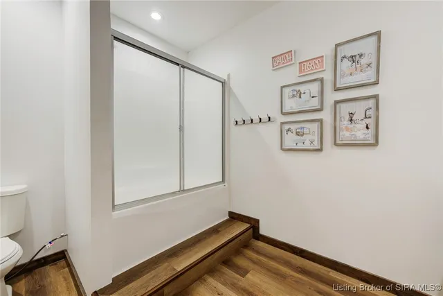 $575,000 | 8030 Ridgeway Drive, Georgetown, IN 47122