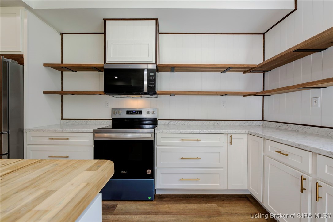 8030 Ridgeway Drive Georgetown, IN 47122 - Photo 9 of 50