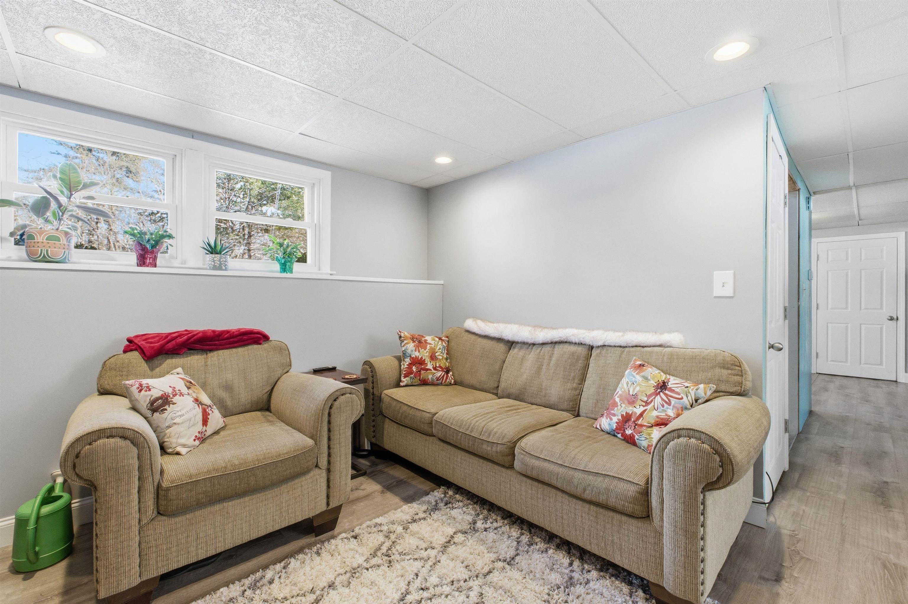 19 Sherwood Road Londonderry, NH 03053 - Photo 30 of 44