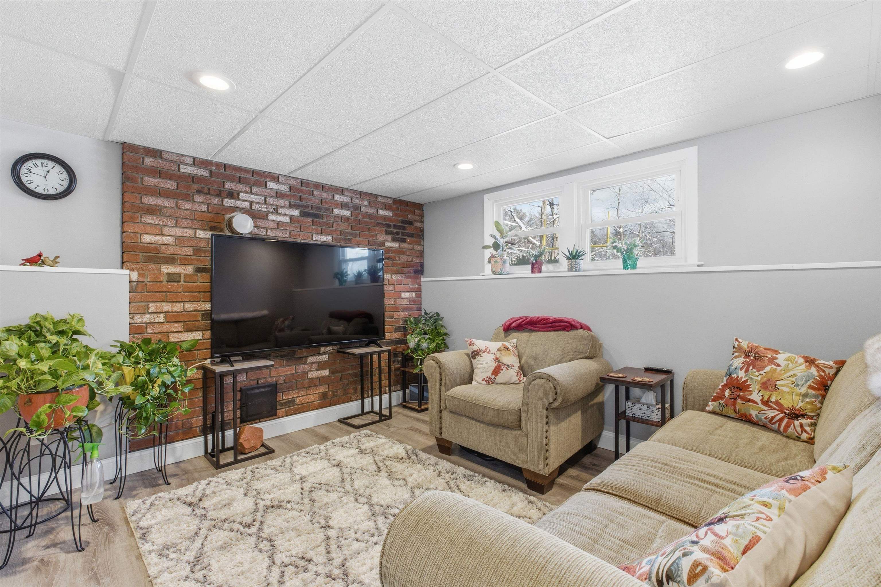 19 Sherwood Road Londonderry, NH 03053 - Photo 31 of 44