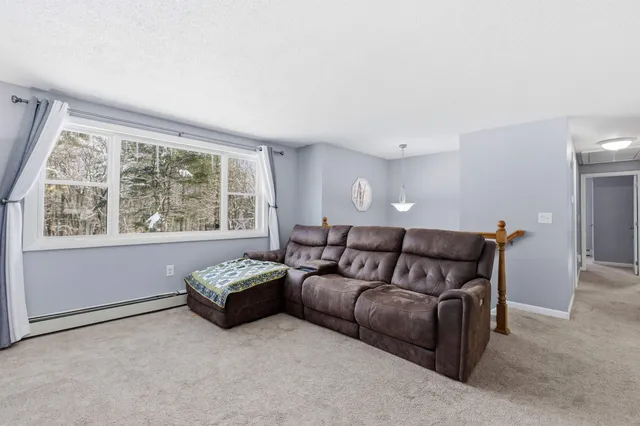 $535,000 | 19 Sherwood Road, Londonderry, NH 03053