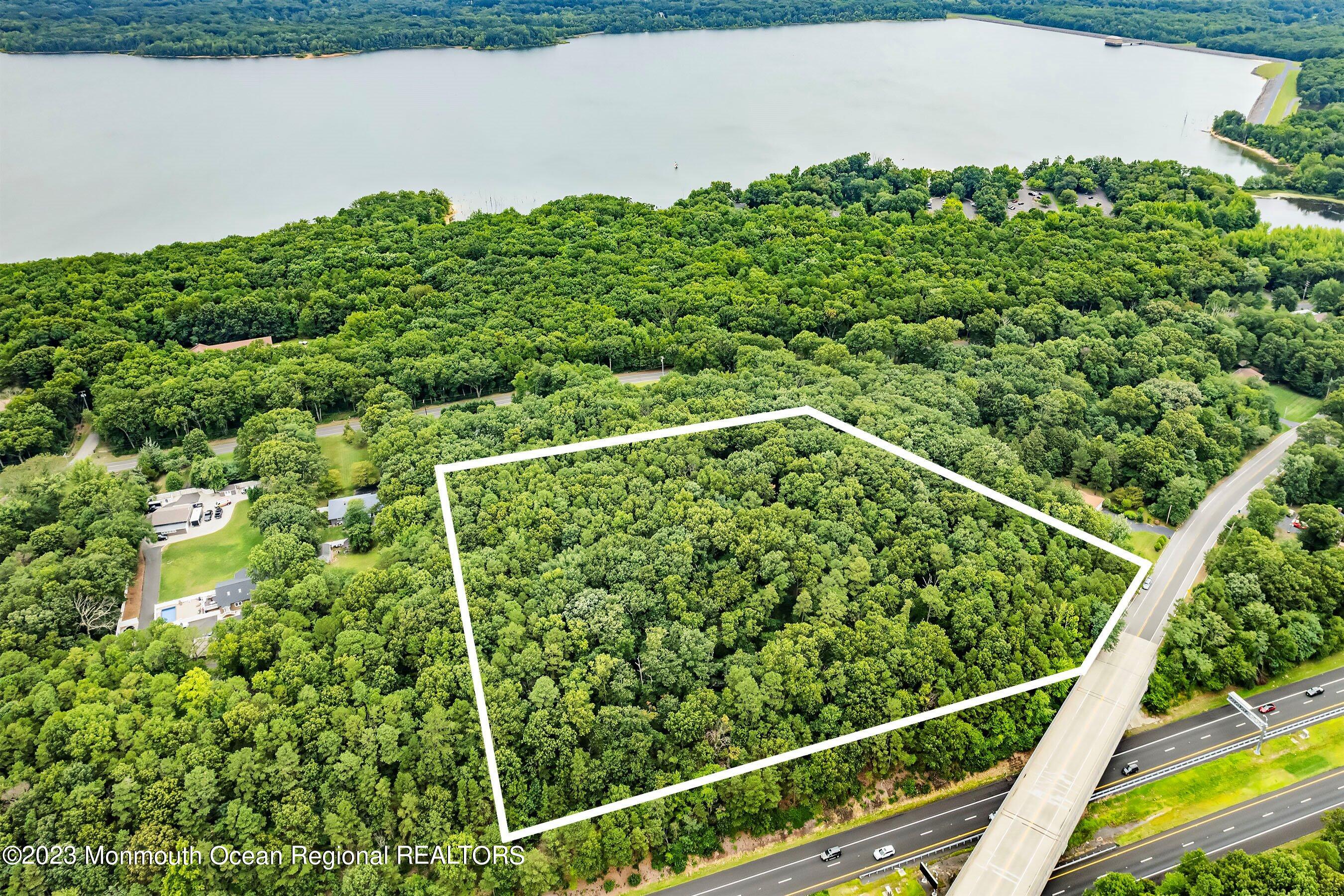 218 Aldrich Road Howell, NJ 07731 - Photo 1 of 40 Front Left Outline 1