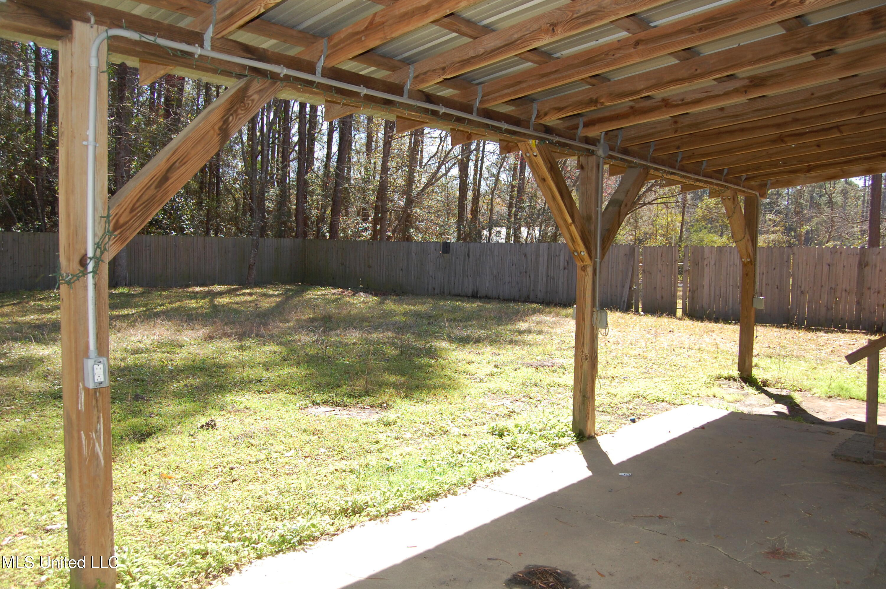 7420 Fish Hawk Road Gautier, MS 39553 - Photo 13 of 15 back yard