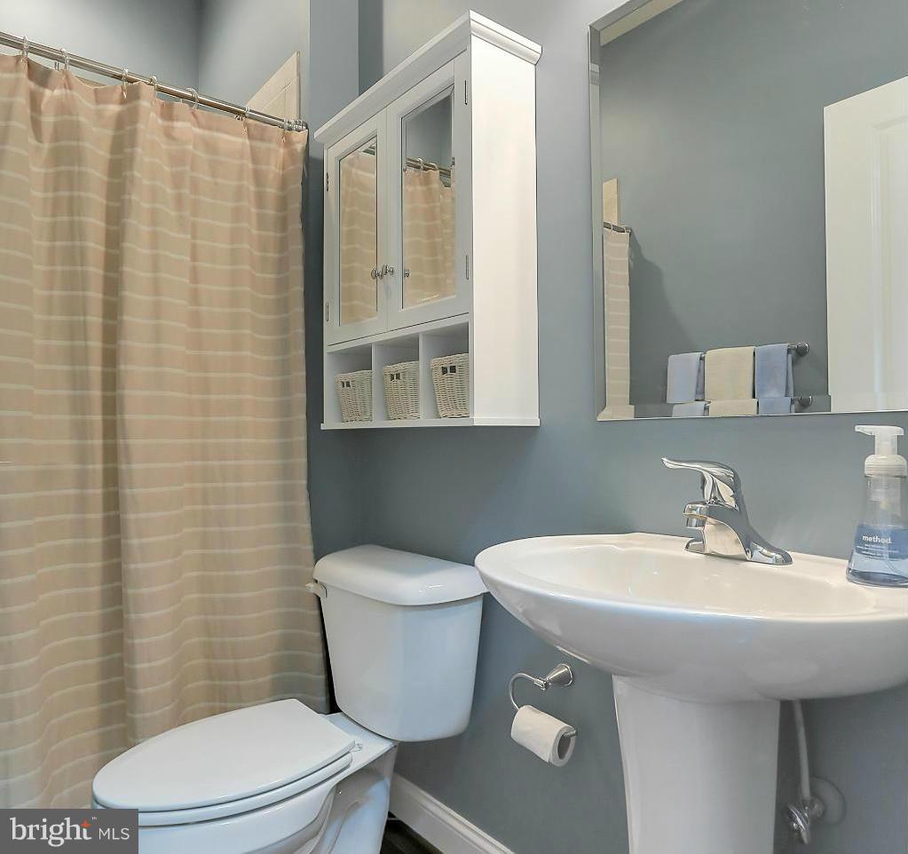 10909 Powell Road Thurmont, MD 21788 - Photo 12 of 20 Bath