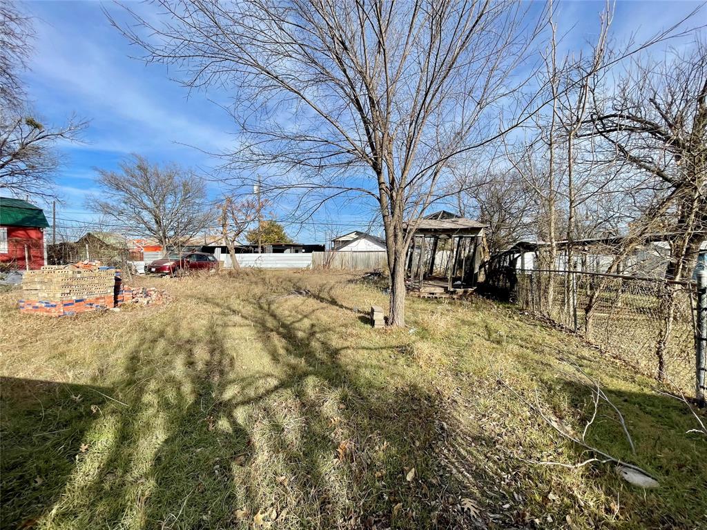 502 North Kramer Street Dallas, TX 75211 - Photo 17 of 19 a view of street with large trees